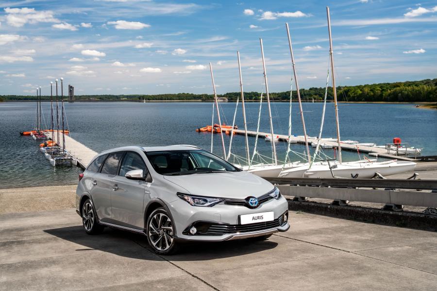  Toyota Auris Tourings Sports Freestyle 2017 года  (WW) (фото 9 из 19)